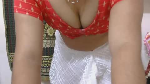 Snapshot of zoya_4u chatting on July 15, 2026, 5:12 am Zoya online show from July 15, 2026, 5:12 am