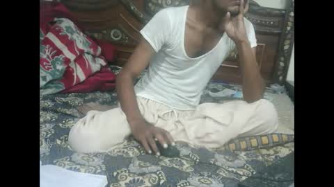 Snapshot of zoyakhan803 chatting on October 14, 2025, 9:15 pm zoyakhan803 online show from October 14, 2025, 9:15 pm