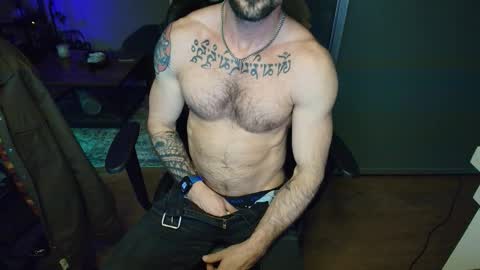 Snapshot of zuko_zen69 chatting on February 24, 2026, 4:43 am Zuko online show from February 24, 2026, 4:43 am