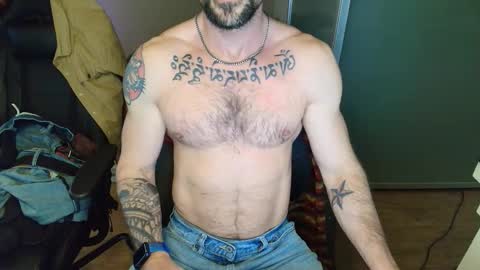 Snapshot of zuko_zen69 chatting on February 26, 2026, 1:59 am Zuko online show from February 26, 2026, 1:59 am