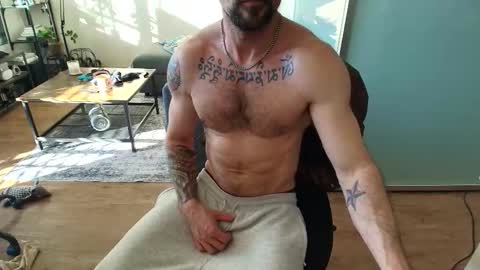 Snapshot of zuko_zen69 chatting on March 1, 2026, 4:53 pm Zuko online show from March 1, 2026, 4:53 pm