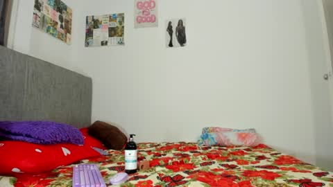 Snapshot of zule__williams chatting on June 30, 2026, 9:21 am zule online show from June 30, 2026, 9:21 am