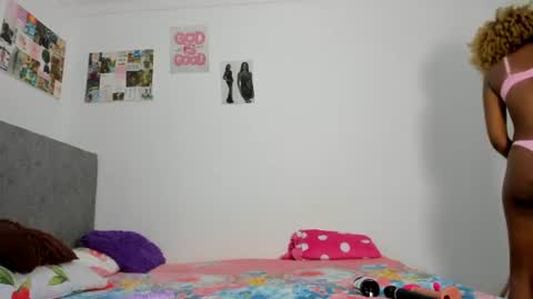 Snapshot of zule__williams chatting on July 11, 2026, 8:50 am zule online show from July 11, 2026, 8:50 am