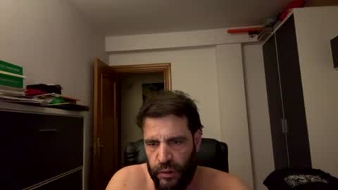 Snapshot of zurdineno chatting on June 28, 2026, 9:54 pm zurdineno online show from June 28, 2026, 9:54 pm
