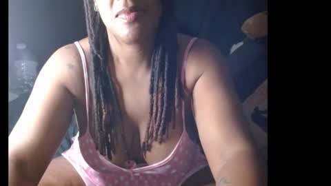 zuriluxe45 online show from September 17, 2025, 2:57 am