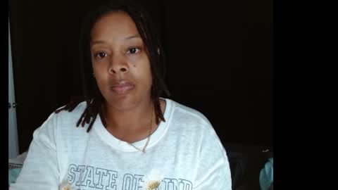 zuriluxe45 online show from September 17, 2025, 4:52 pm