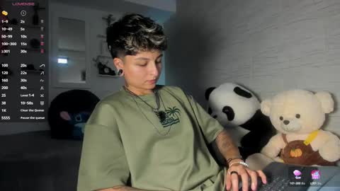 Zury Ramirez online show from September 14, 2025, 7:02 pm