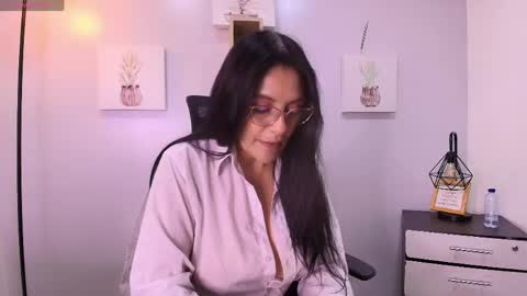 Snapshot of zuzana21 chatting on April 16, 2026, 12:28 pm Zuzana21 online show from April 16, 2026, 12:28 pm