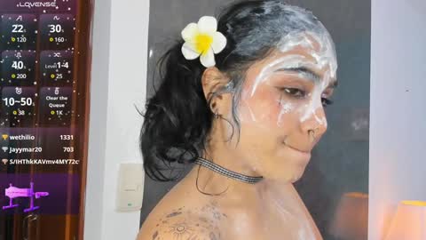 Snapshot of zyle_boobs_ chatting on February 6, 2025, 9:32 am ZYLE online show from February 6, 2025, 9:32 am