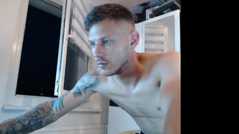 Snapshot of zyroblade chatting on July 25, 2026, 8:17 pm Zyro online show from July 25, 2026, 8:17 pm