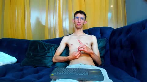 Zyro Nigth online show from November 10, 2025, 7:46 pm