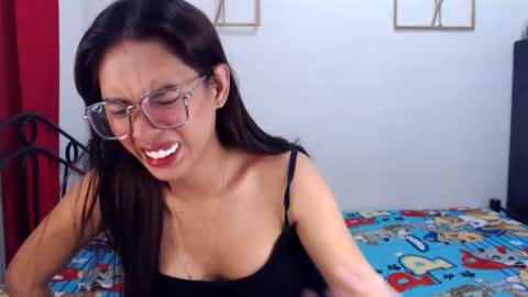 zyzy online show from January 26, 2025, 5:13 am