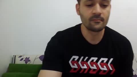 zzzzzzz41 online show from April 15, 2026, 4:14 pm