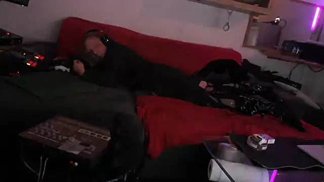 davidgntxxxxx online show from March 21, 2026, 7:35 am