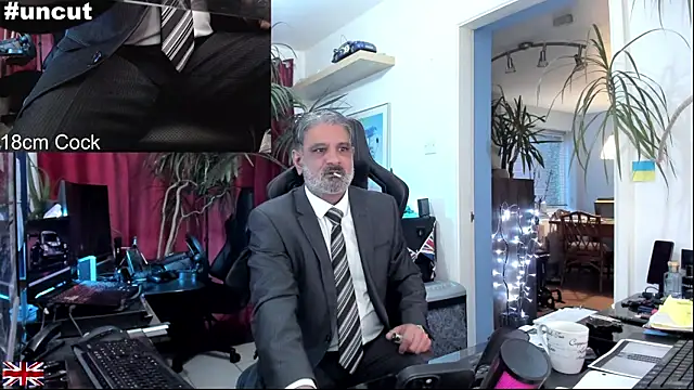 OnlineBossUK online show from October 16, 2025, 4:52 pm