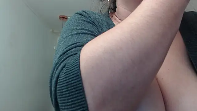 Snapshot of fuckaholicbabe_xxx chatting on January 18, 2025, 5:59 pm fuckaholicbabe xxx online show from January 18, 2025, 5:59 pm