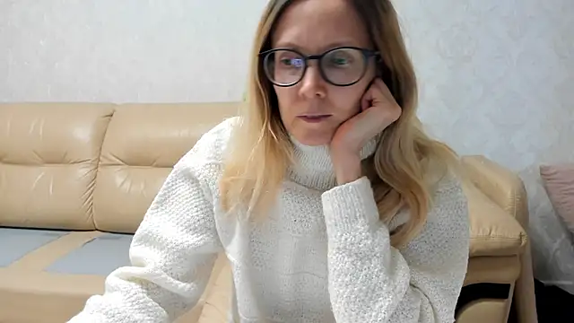 angelmommu online show from March 2, 2025, 2:21 pm