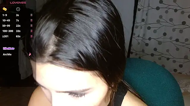 mia  lopez  online show from December 29, 2024, 1:45 am