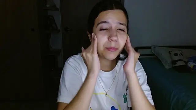 mia  lopez  online show from February 12, 2026, 4:40 am