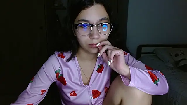 mia  lopez  online show from March 26, 2026, 1:33 am