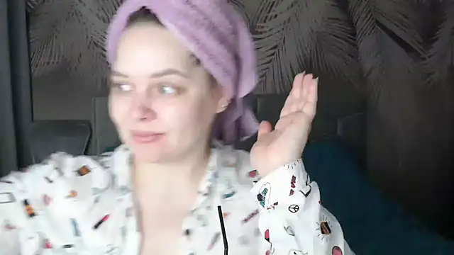 uliastar online show from January 27, 2025, 7:14 am