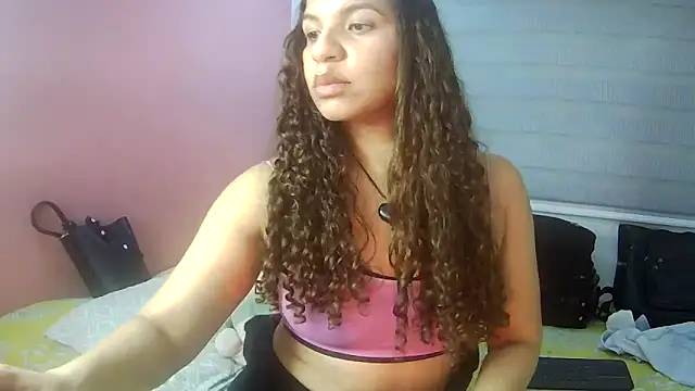 gatubelahot online show from April 3, 2026, 3:15 am