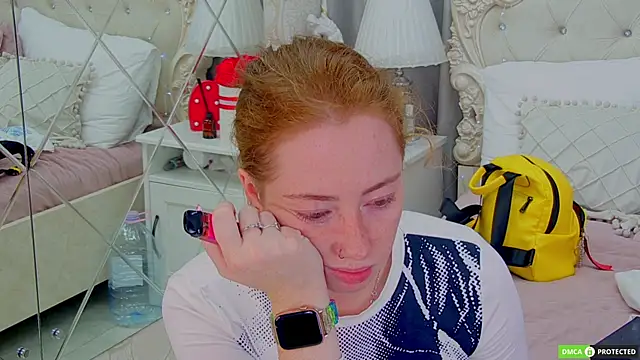 TinaBrook online show from September 18, 2025, 3:30 am