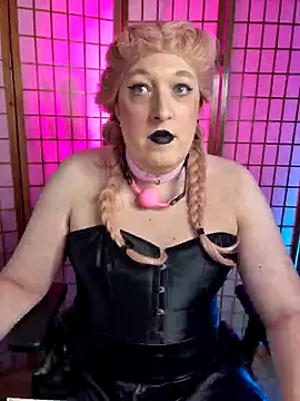 Snapshot of MissLollipop21 chatting on November 16, 2025, 2:00 pm MissLollipop21 online show from November 16, 2025, 2:00 pm