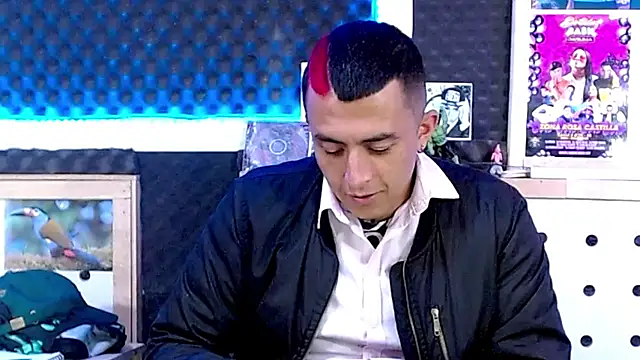 Darko0717 online show from March 19, 2025, 10:53 pm