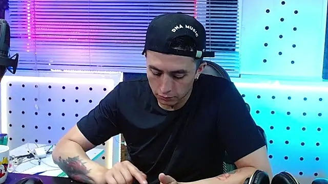 Darko0717 online show from March 10, 2026, 12:15 am