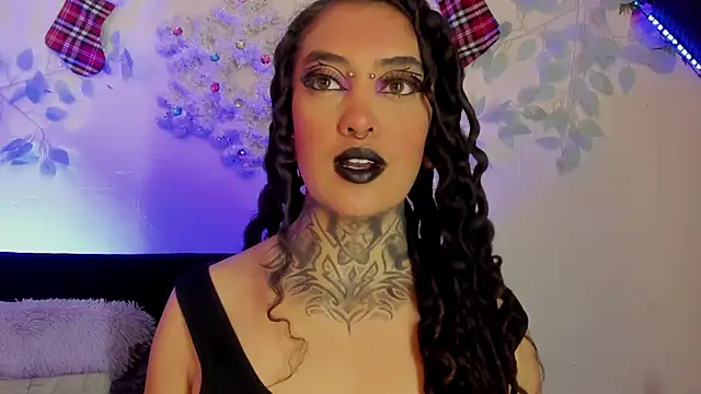 Snapshot of Cata_green chatting on December 19, 2024, 6:34 pm Cata green online show from December 19, 2024, 6:34 pm