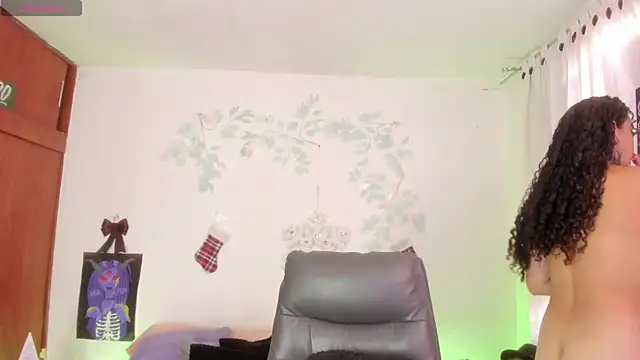 Cata green online show from December 2, 2025, 8:04 pm