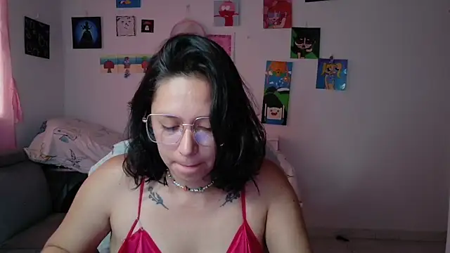 MommyMiaWs online show from June 24, 2026, 2:27 pm