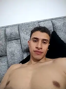 ospina0420 online show from February 5, 2026, 3:49 pm