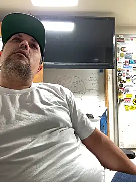 tank32s online show from December 8, 2024, 10:19 am