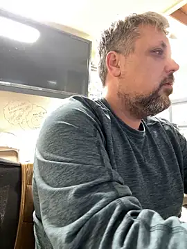 tank32s online show from January 4, 2025, 9:00 am