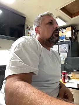 tank32s online show from October 9, 2025, 3:10 pm