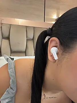 im mou  online show from March 20, 2026, 1:05 pm