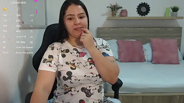 Snapshot of ibeth_diaz chatting on December 9, 2024, 11:36 am ibeth diaz online show from December 9, 2024, 11:36 am