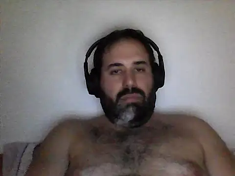 Snapshot of The_Masterxxx14 chatting on April 10, 2026, 2:33 pm The Masterxxx14 online show from April 10, 2026, 2:33 pm