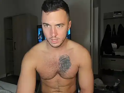 paulblack21 online show from April 3, 2026, 9:13 pm