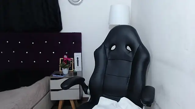  Scarlett Sweet online show from November 7, 2025, 2:44 am