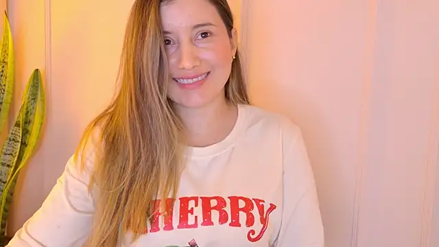 Snapshot of Angela_smile chatting on May 9, 2026, 8:14 pm Angela smile online show from May 9, 2026, 8:14 pm