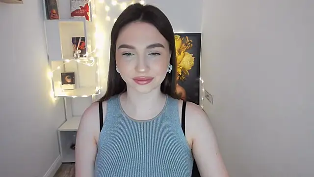 GracefulLook online show from February 11, 2025, 3:18 am