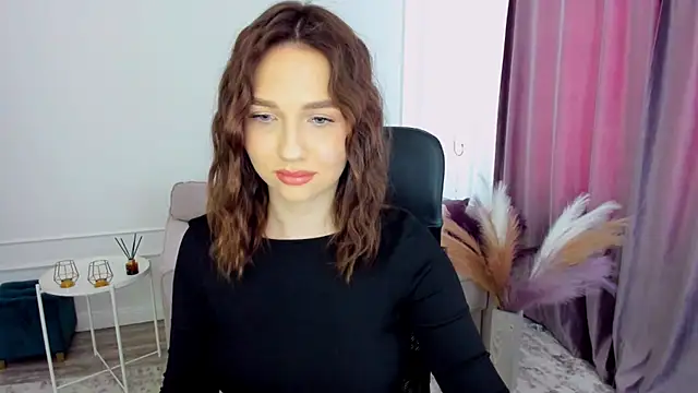 GracefulLook online show from March 11, 2025, 11:12 am