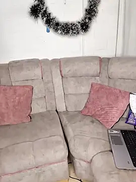 Juam22 online show from November 28, 2025, 10:56 pm