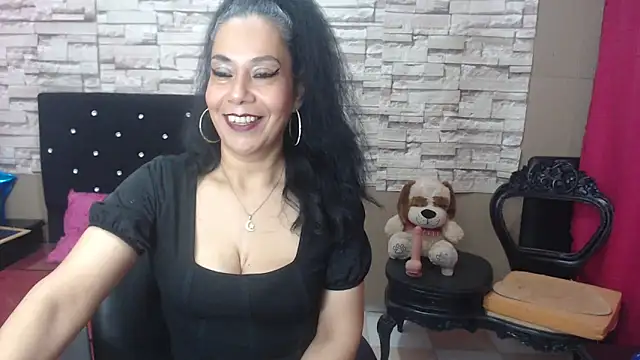 MarianaNight02 online show from November 20, 2025, 4:45 am