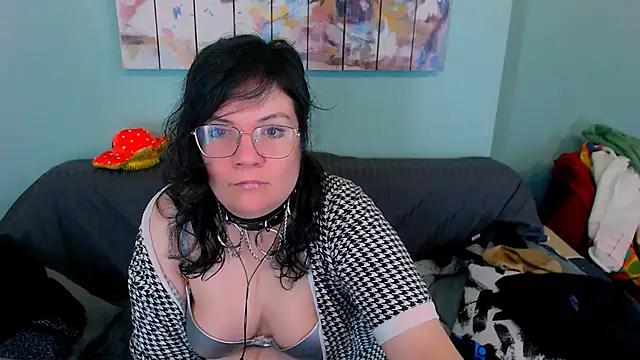 EverlyRays online show from April 2, 2026, 7:06 am