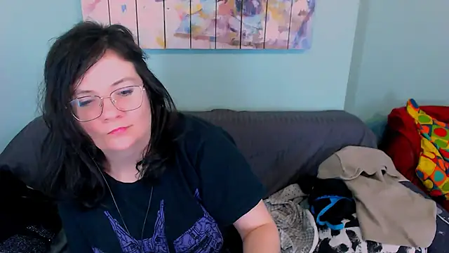 EverlyRays online show from April 3, 2026, 3:15 am