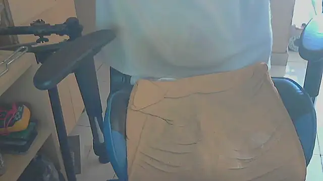 angelgarcia269 online show from January 8, 2025, 12:05 pm